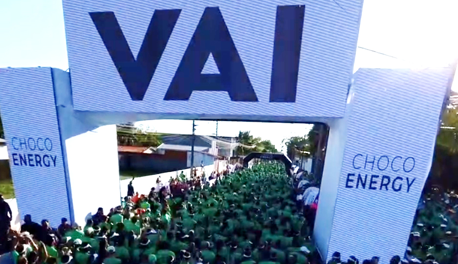 Como a reinvenção da micareta no formato fitness influenciou a criação da maior marca de corrida de rua do Brasil?